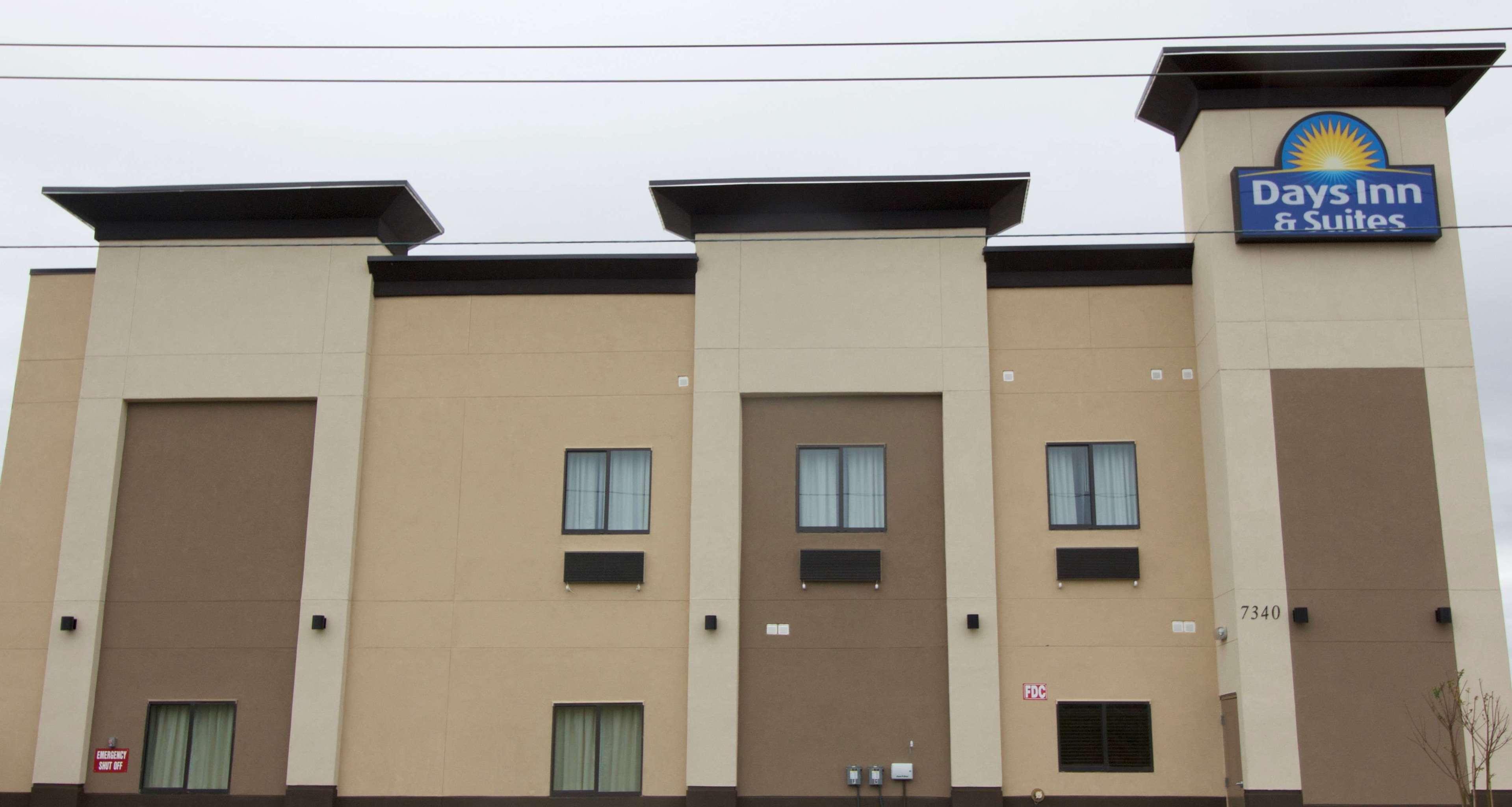 Days Inn & Suites By Wyndham Port Arthur Kültér fotó