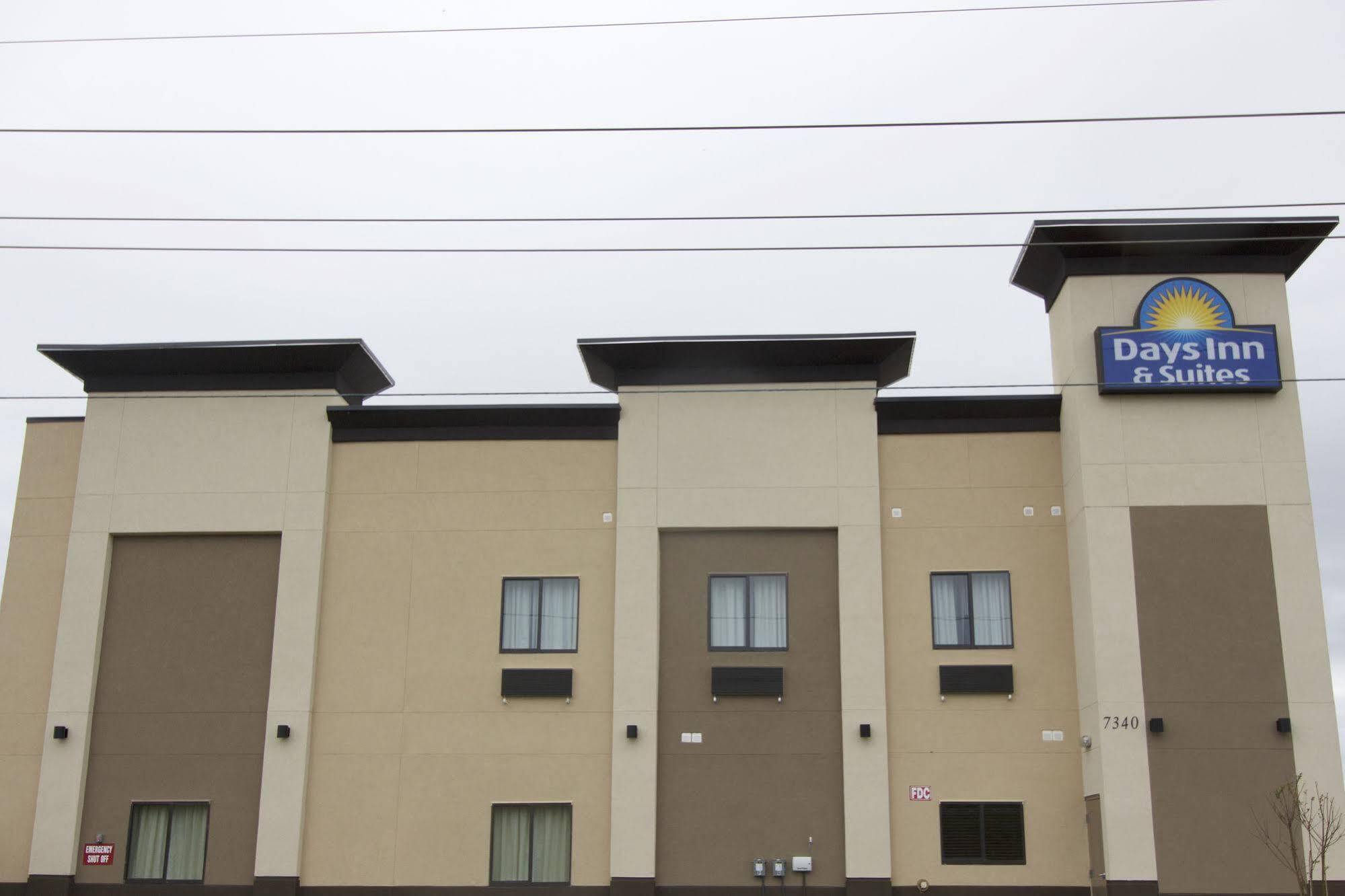 Days Inn & Suites By Wyndham Port Arthur Kültér fotó