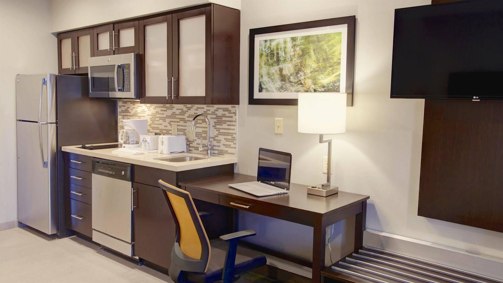 Days Inn & Suites By Wyndham Port Arthur Kültér fotó